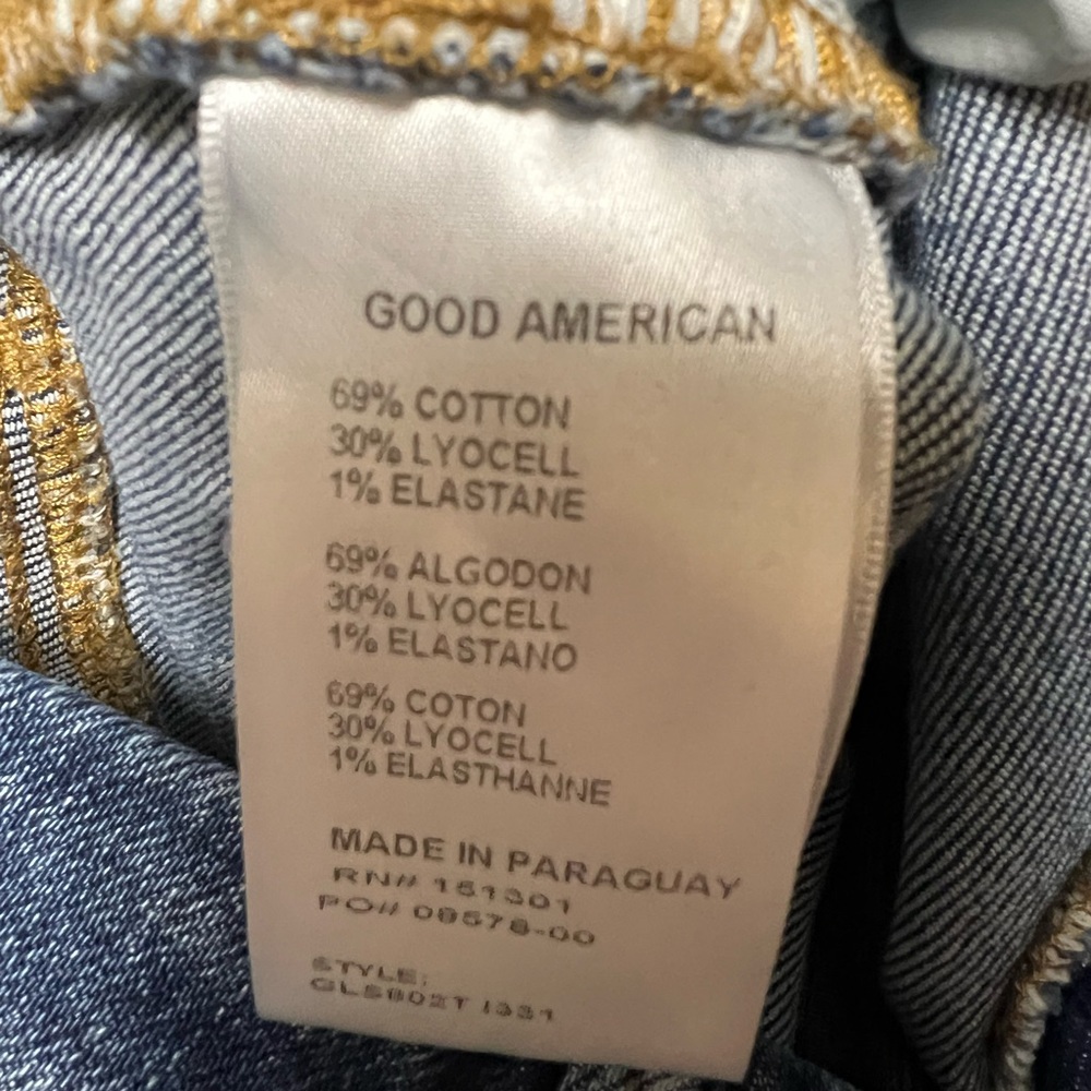 Good American Cropped Bootcut Jeans - Picture 8 of 8